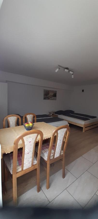 Lelle Lelke Apartmanhaz Apartment Balatonlelle Luaran gambar